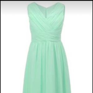 BRAND NEW Juniors Bridesmaid Dress